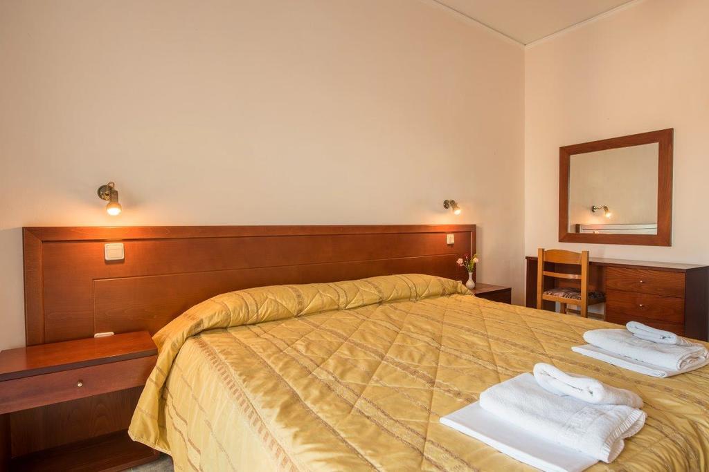 Blue Bay Hotel Charamida Luaran gambar